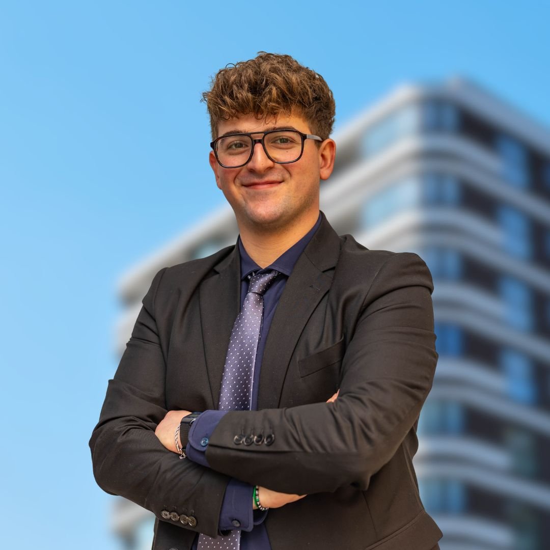 Giuseppe Zenzola Private Realtor Revalens